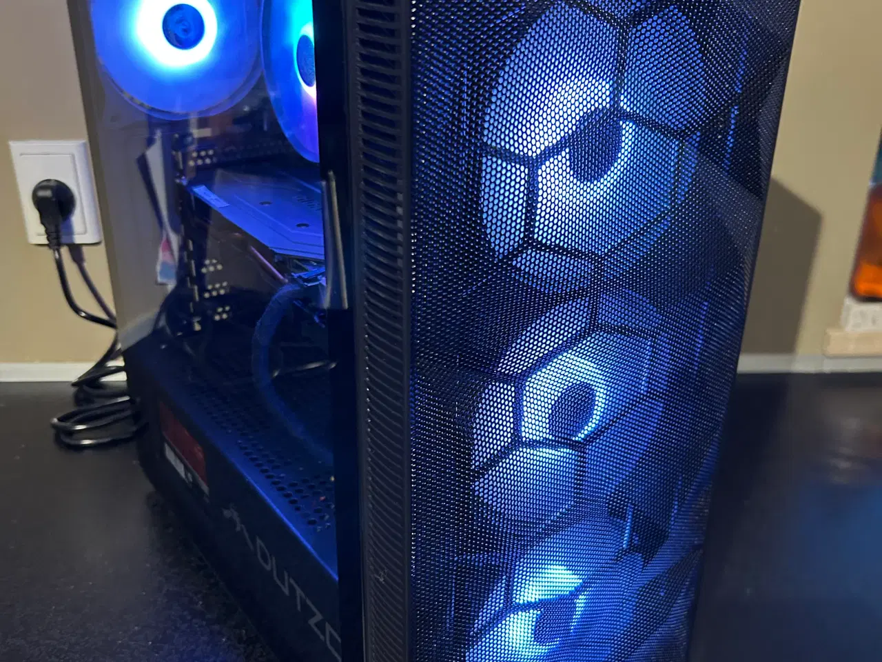Billede 5 - ⚡ Gaming-PC med RTX 2060 & i5-9600 – Klar til eSpo