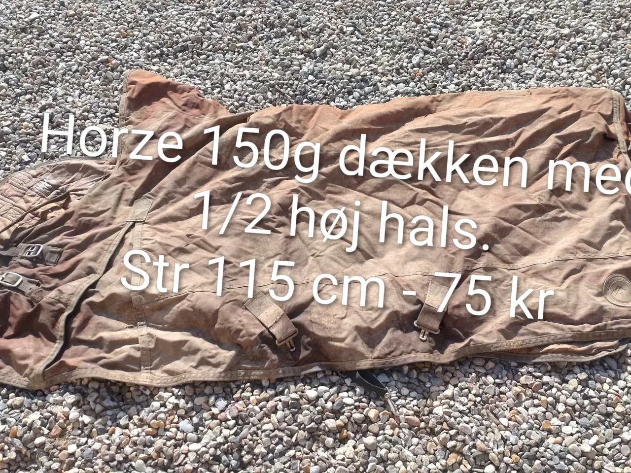 Billede 1 - Flere dækkener sælges.