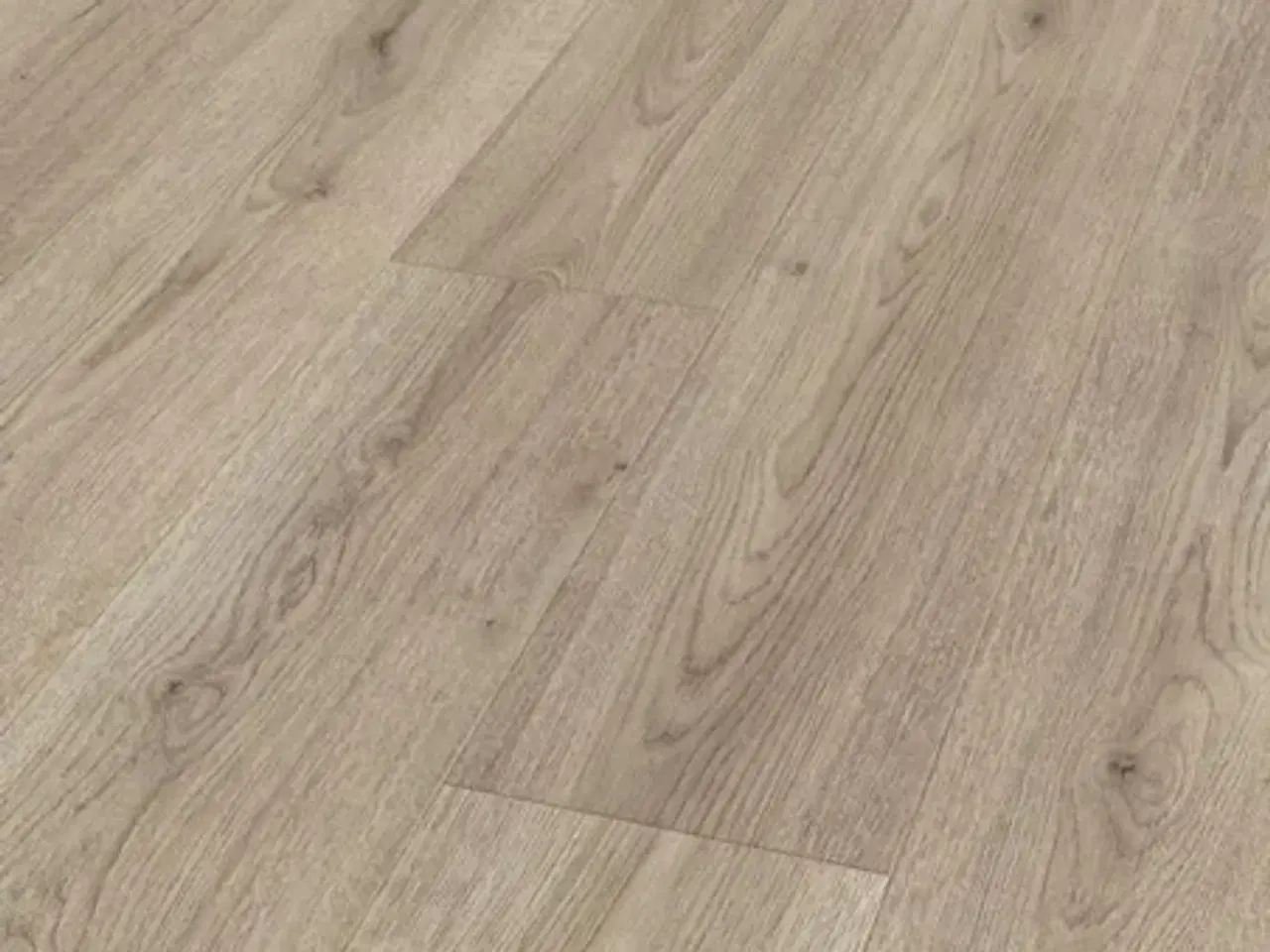 Billede 1 - 23 m2 gulv incl. undergulv