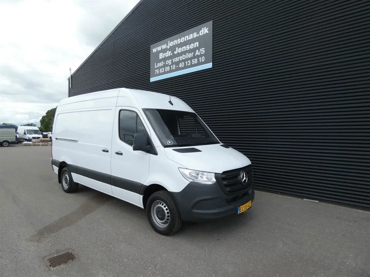 Billede 1 - Mercedes-Benz Sprinter 317 2,0 CDI A2 H2 RWD 9G-Tronic 170HK Van Aut.