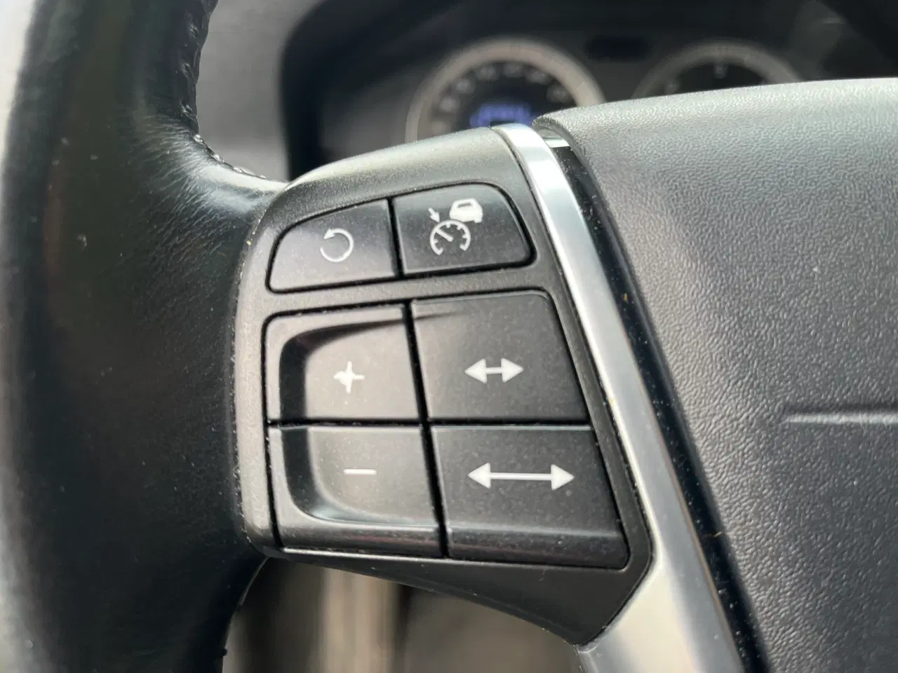 Billede 6 - Nysynet & meget velkørende Volvo V70 D5 Aut. 