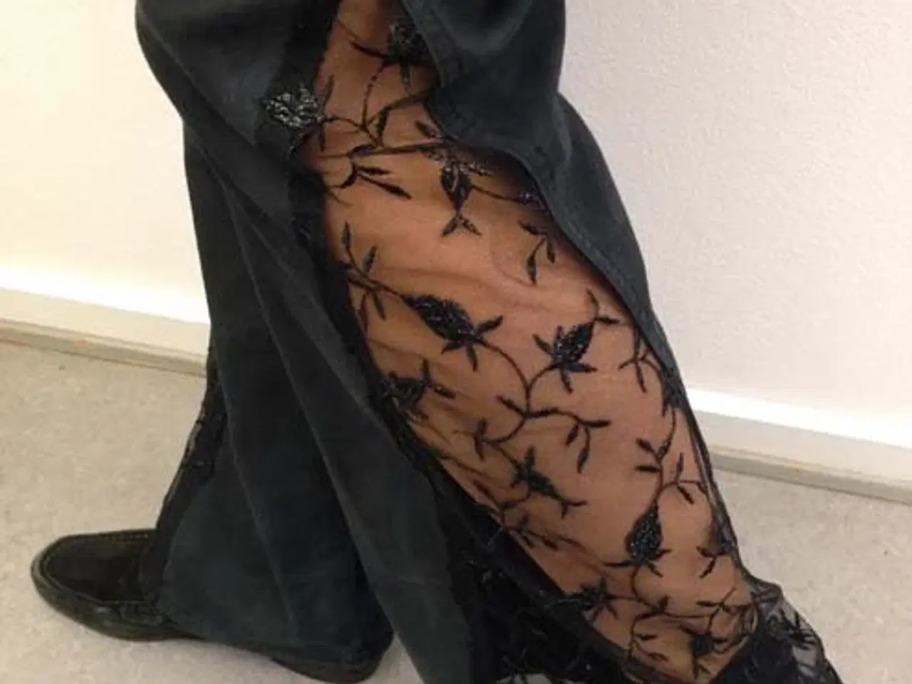 Billede 7 - Jeggins / Jeans, der er re-designet med blonde