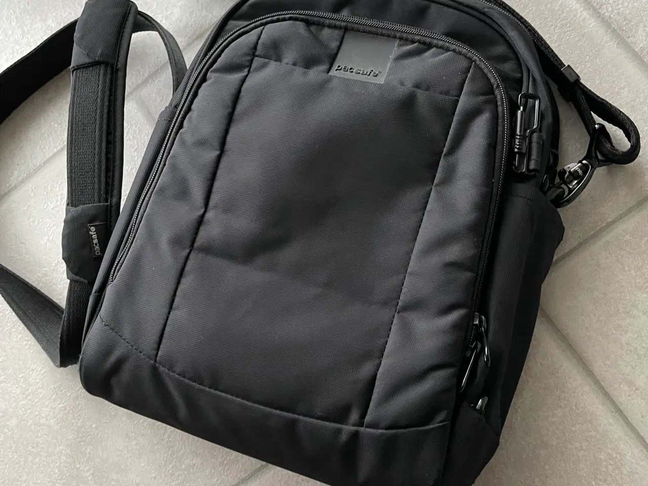 Billede 2 - Taske pacsafe model ls 250