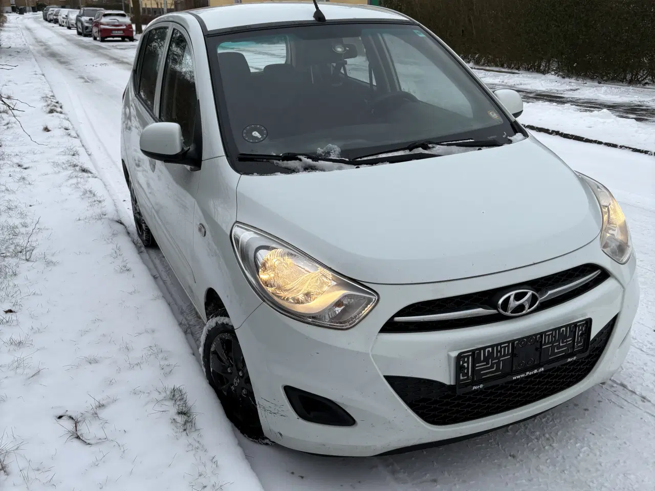 Billede 2 - Hyundai I10 1,2 fra 2012. Kørt 261.000km. Helårsdæ