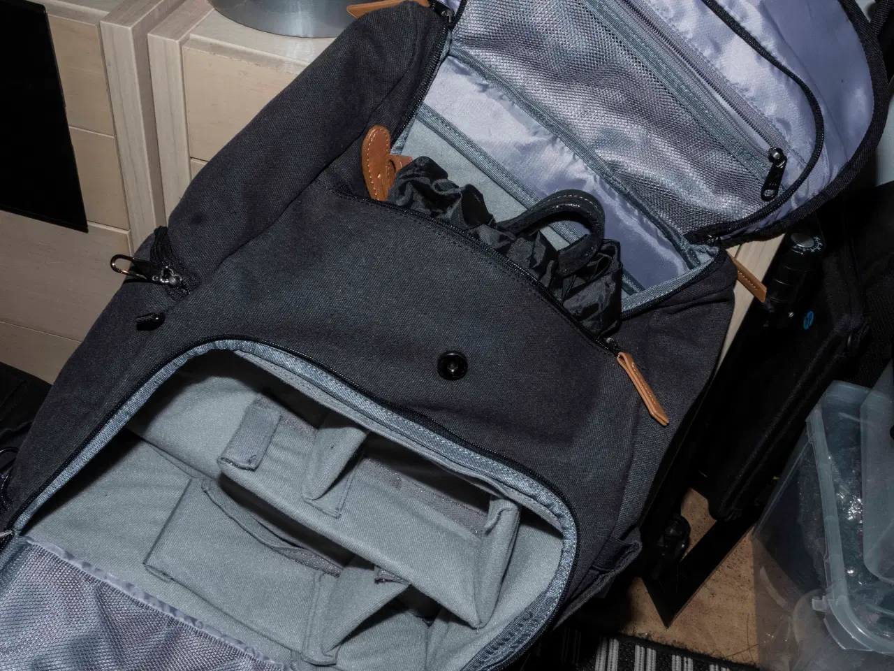 Billede 6 - Fotorygsæk. 45x35x16 cm. Med rum til kameraudstyr.