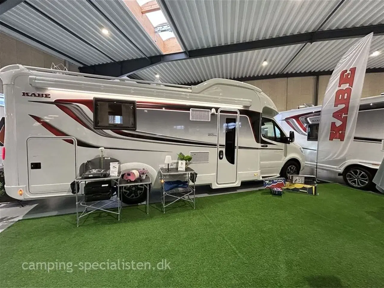 Billede 1 - 2025 - Kabe Travel Master Royal X780 LQB   Kabe Travler Master LQB 2025 - kan ses hos Camping-Specialisten.dk