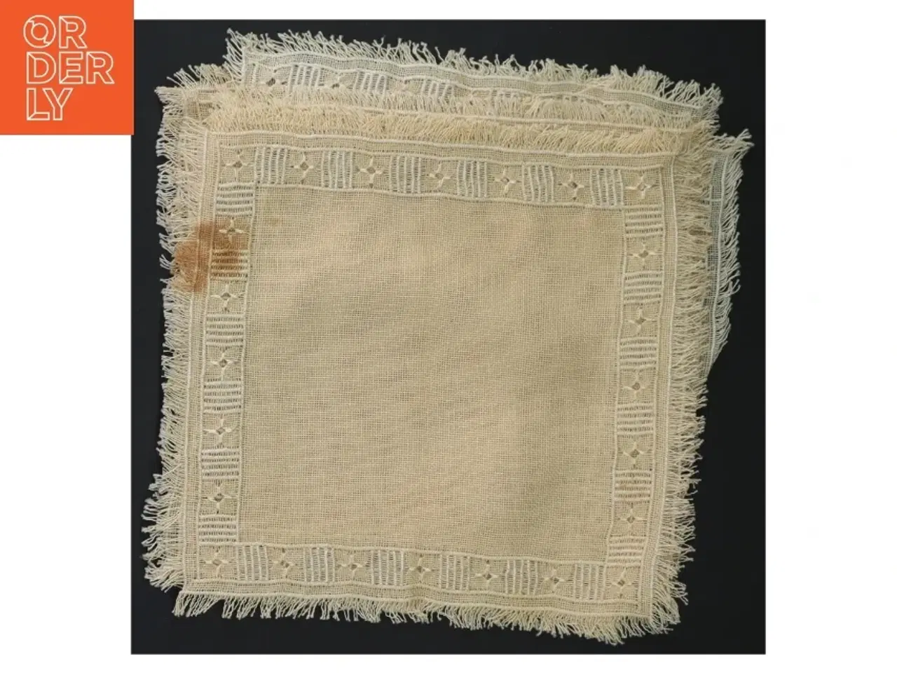 Billede 2 - Håndbrodetede servietter (str. 7 styk. 17,5 x. 18 cm)