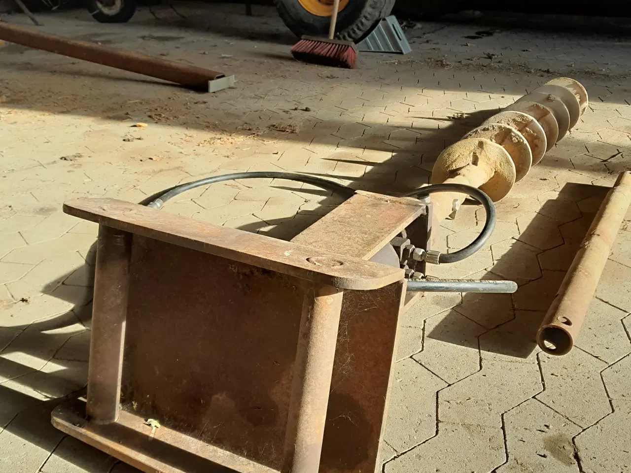 Billede 2 - Hydrema rendegravertilbehør fra lukket firma