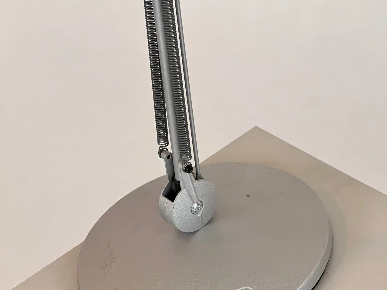 Billede 7 - Luxo Air bordlampe - Halogen - grå