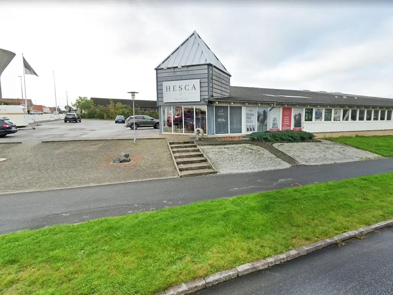 Billede 11 - Flot butikslejemål med stor synlighed og tilhørende parkeringsarealer