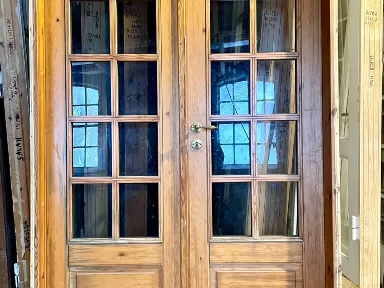 Billede 2 - Dobbelt glasdør m. karm og bundstykke