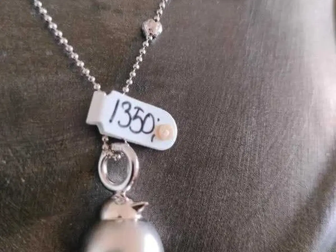 Billede 3 - Ny og ubrugt halskæde med vedhæng fugl