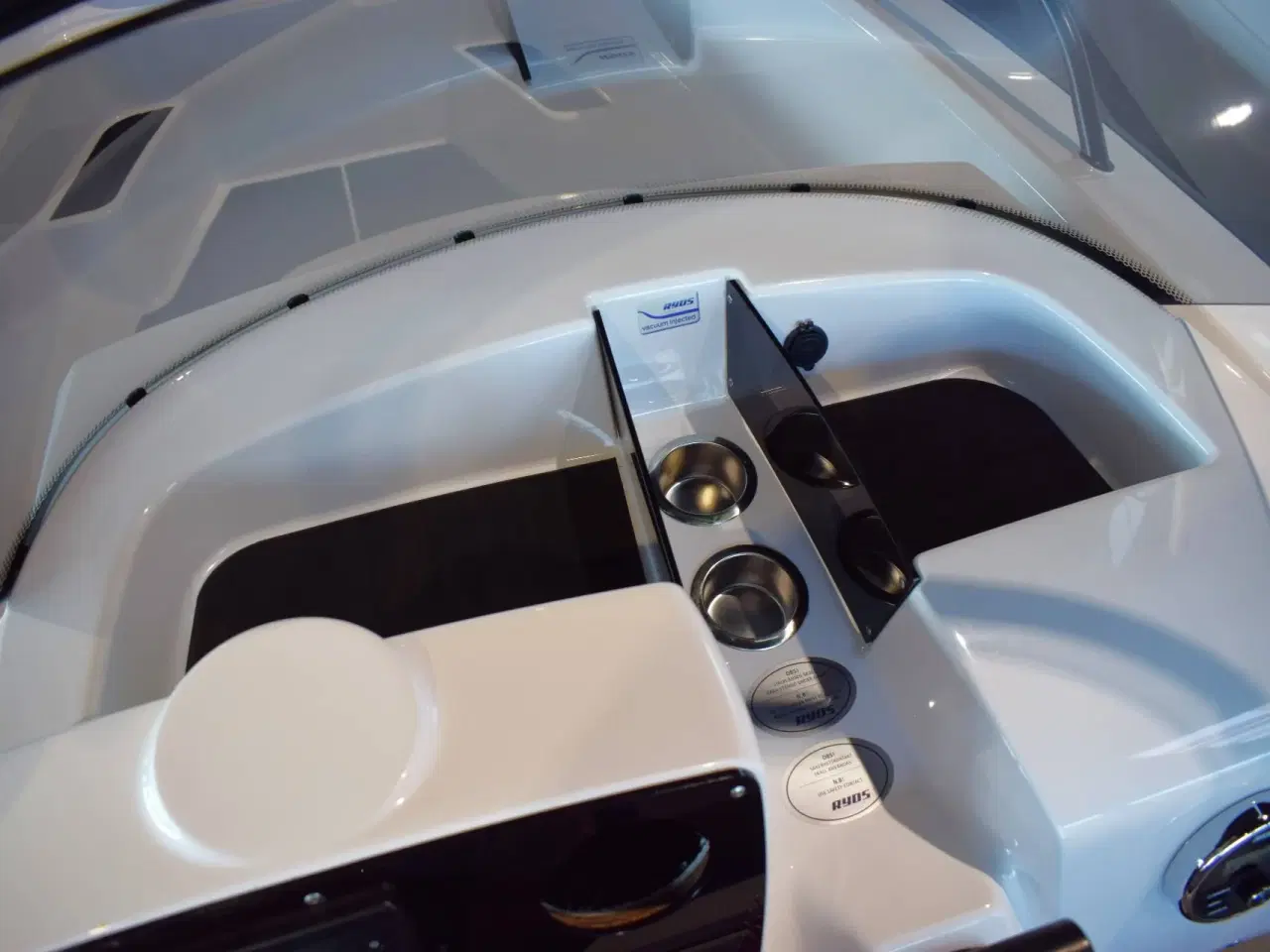 Billede 13 - Ryds 490VI Sport - Yamaha 50 HK/Udstyr