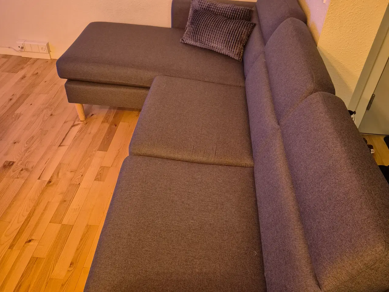 Billede 2 - 3 persons sofa m chaiselong 