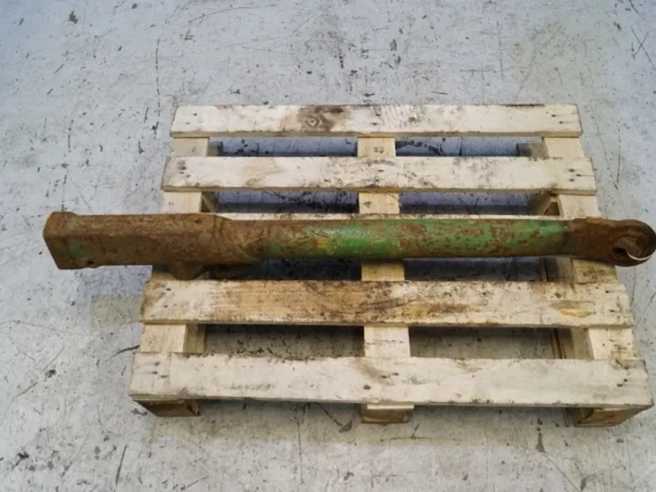 Billede 5 - John Deere 4040 L.H. Liftarm AR80667