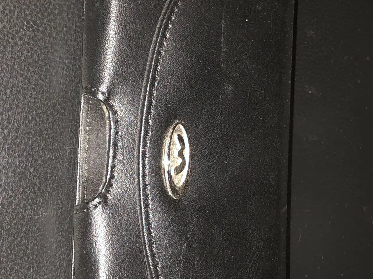 Billede 1 - Cover til mobiltelefon i sort læder
