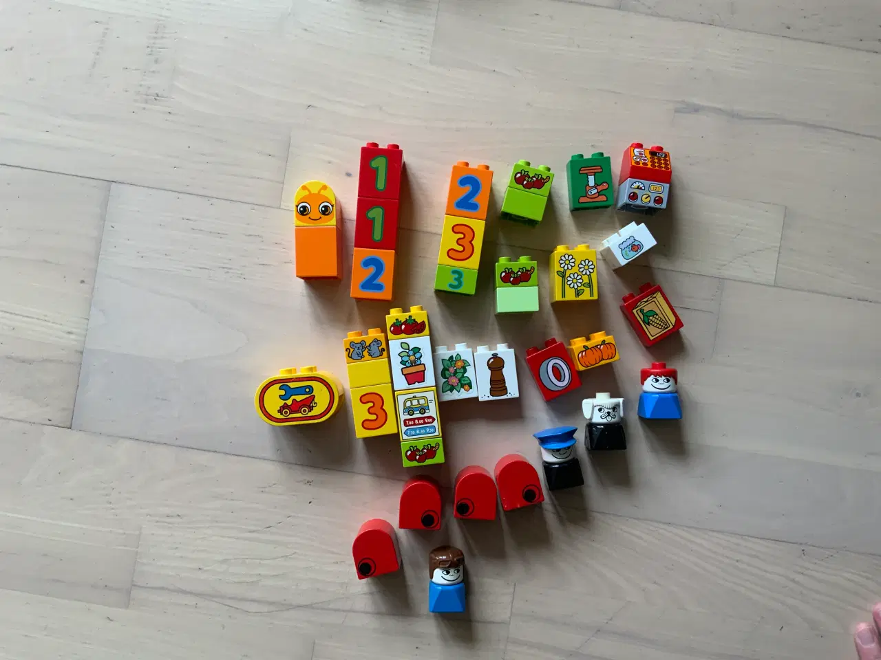 Billede 3 - 235 LEGO DUPLO KLODSER 