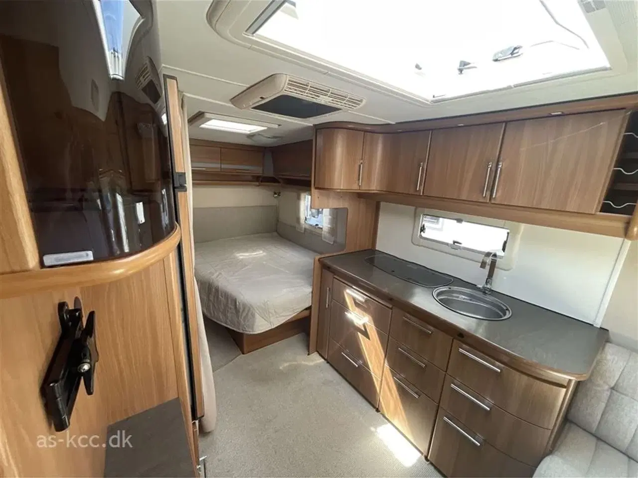Billede 11 - 2012 - Kabe Classic 520 XL KS   Kabe Classic 520 XL KS årg. 2012. 4 sovepladser, 5 siddepladser, mover Isabella Ventura fortelt, markise, Air con.