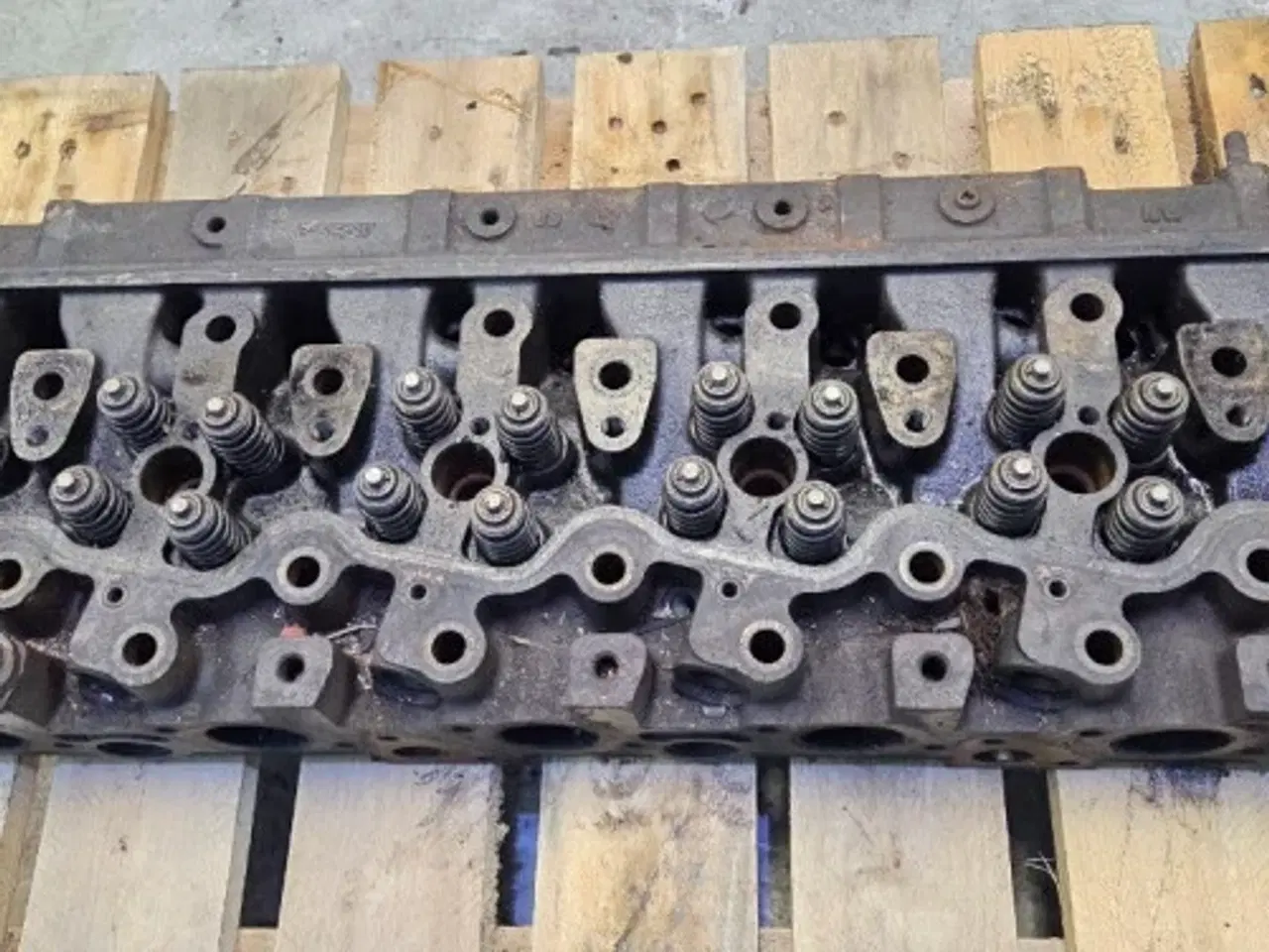 Billede 5 - John Deere 6068   Topstykke   RE567118 