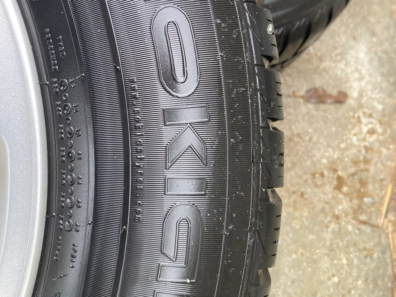 Billede 5 - 4 dæk på alufælge til land Rover. 