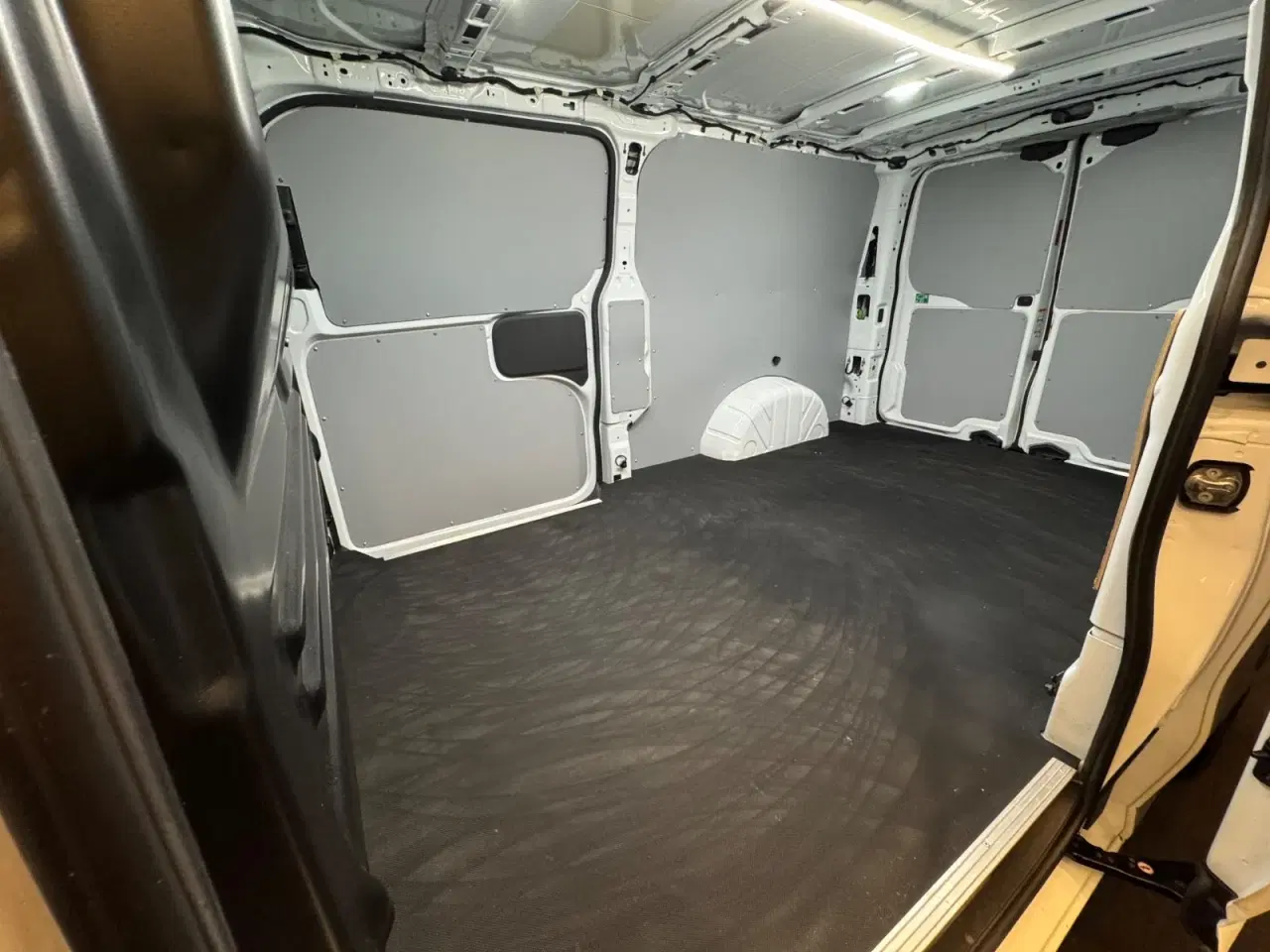 Billede 12 - Ford Transit Custom 320L 2,0 EcoBlue Trend