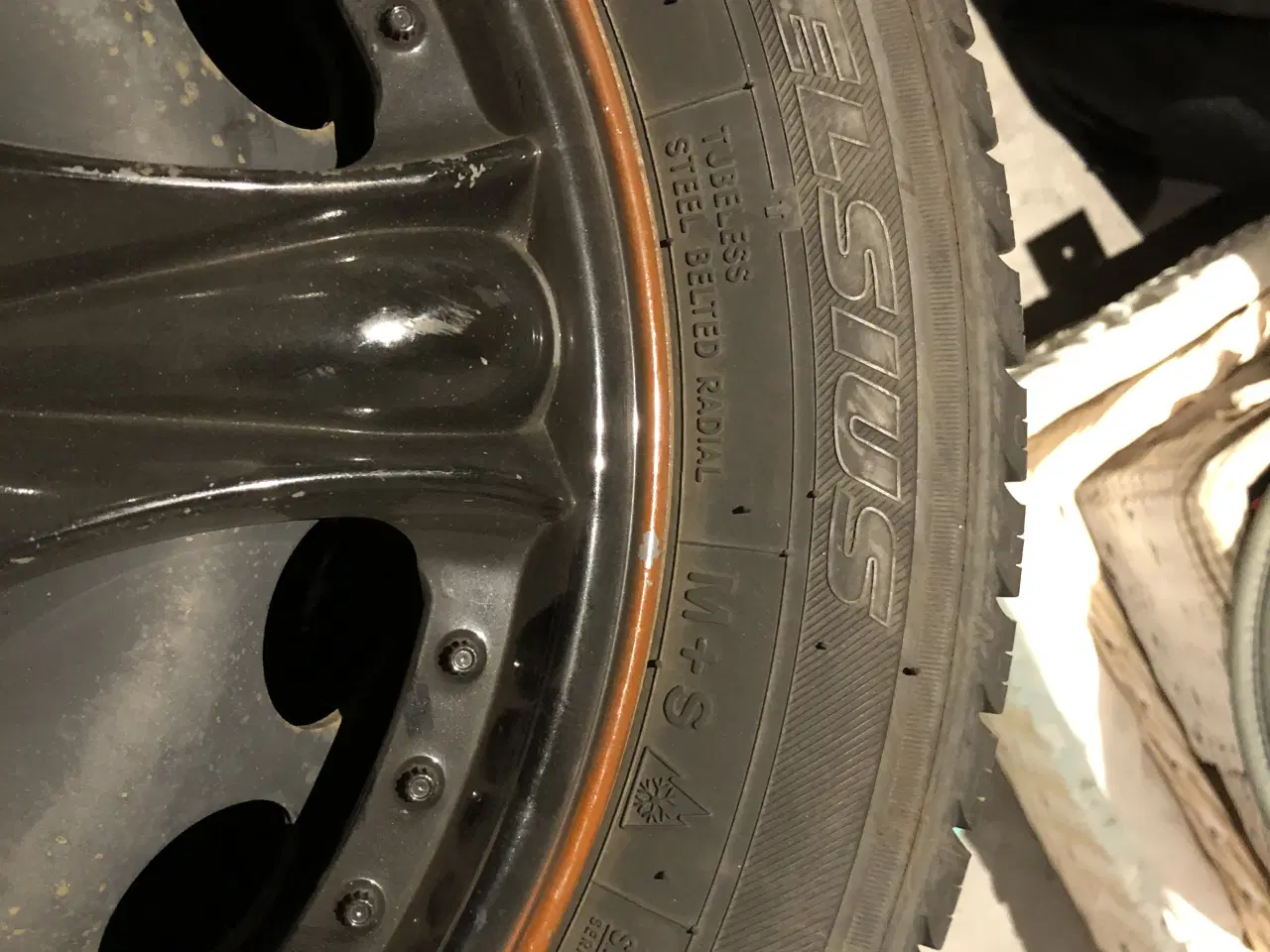 Billede 3 - 4 Stk. Helårsdæk på stålfælge til Toyota Aygo