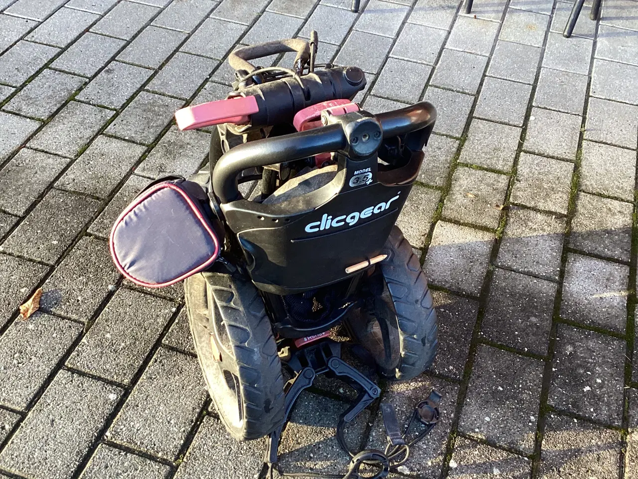 Billede 5 - Velholdt CLICGEAR GOLFVOGN m/stor kølebeholder