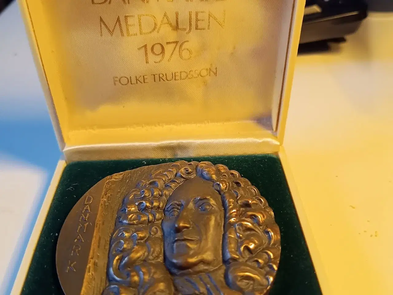 Billede 1 - Stor bronze medalje fra 1972