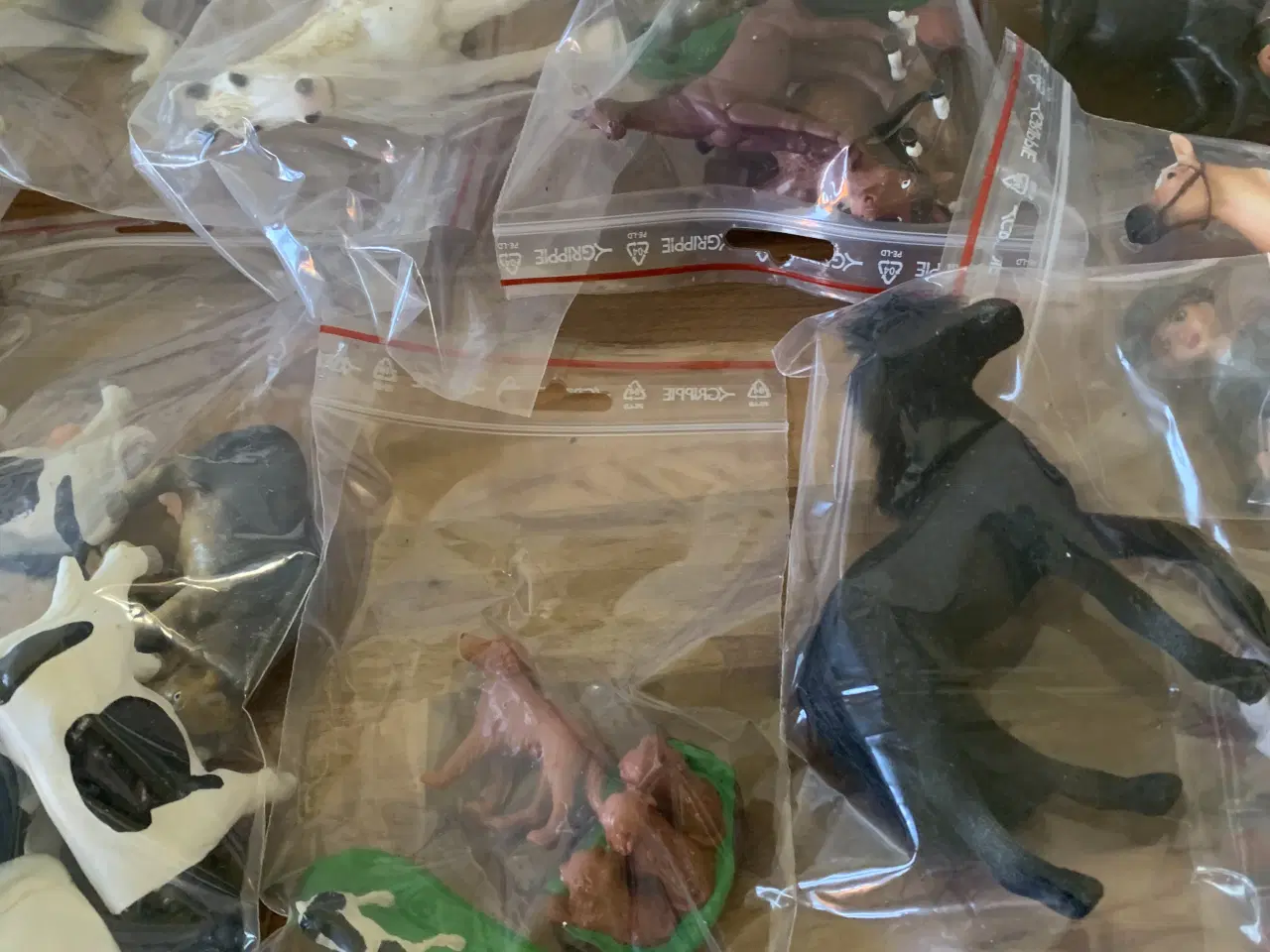 Billede 4 - Forskellige heste grise køer ,hunde og høns i god 