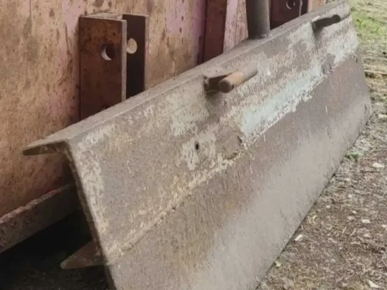 Billede 1 - Skrabeblad sælges