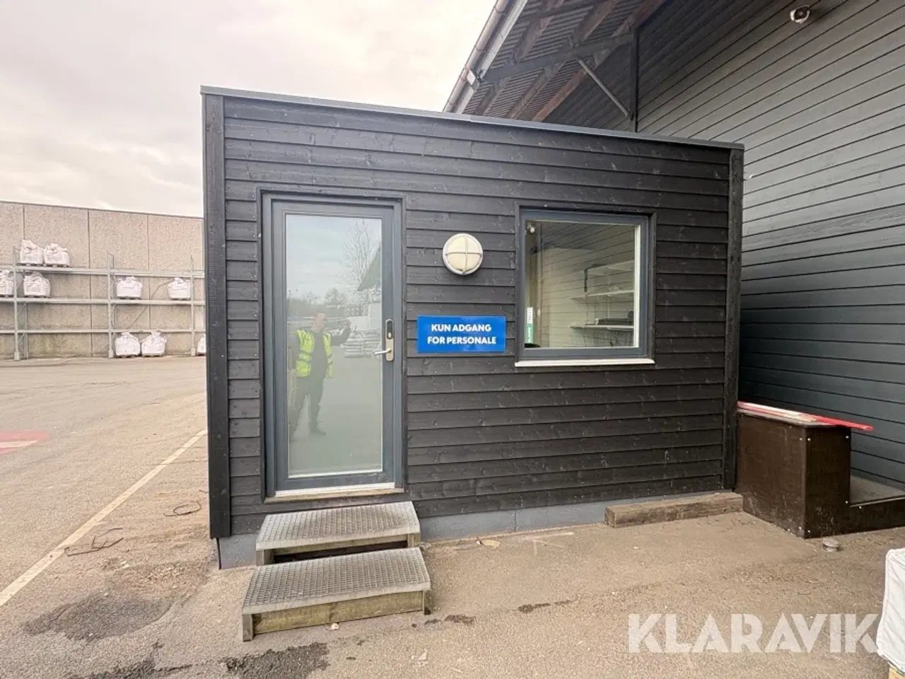 Billede 3 - Kontormodul med toilletter og omklædning