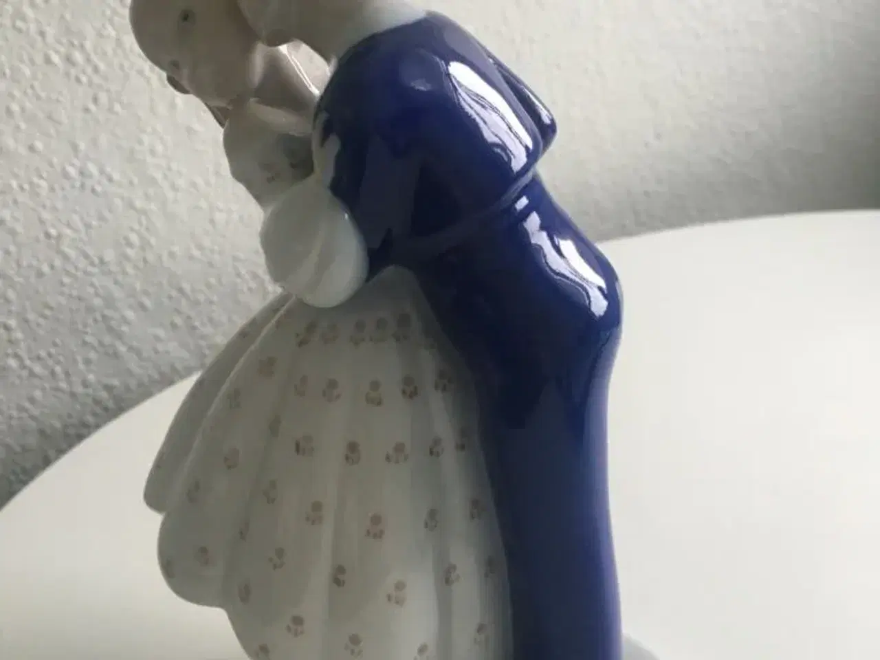 Billede 1 - Porcelænsfigur