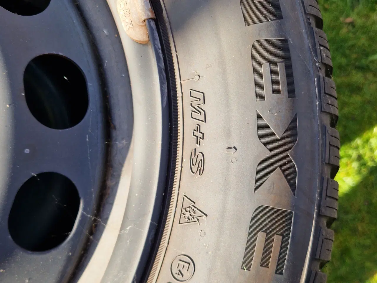 Billede 2 - Nexen WinGuard 205/60R16 vinterdæk med stålfælge