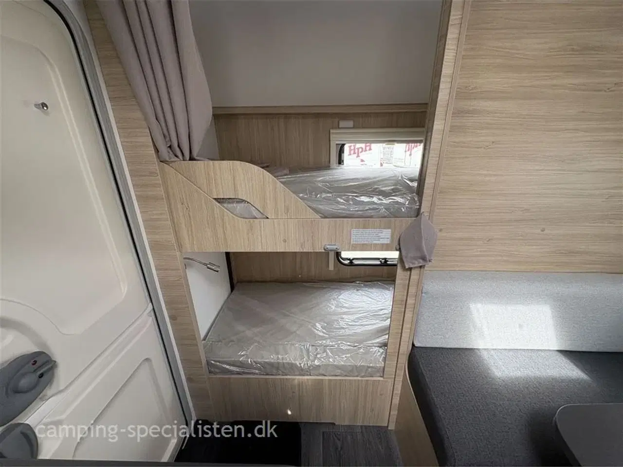 Billede 7 - 2023 - Caravelair ALBA 426 Family   Caravelair Alba 426 Family 2023 - Se den nu Camping-Specialisten.dk