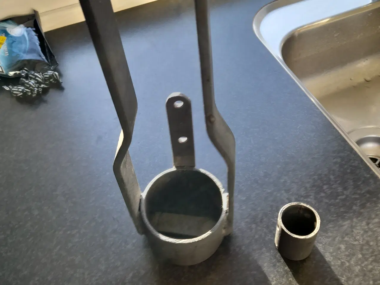 Billede 2 - Stativ med lås til flaske.