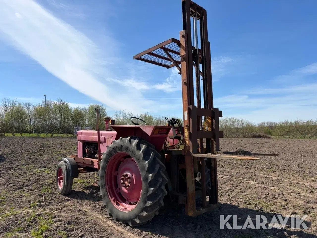 Billede 4 - Veterantraktor Volvo BM T 650 med byggelift