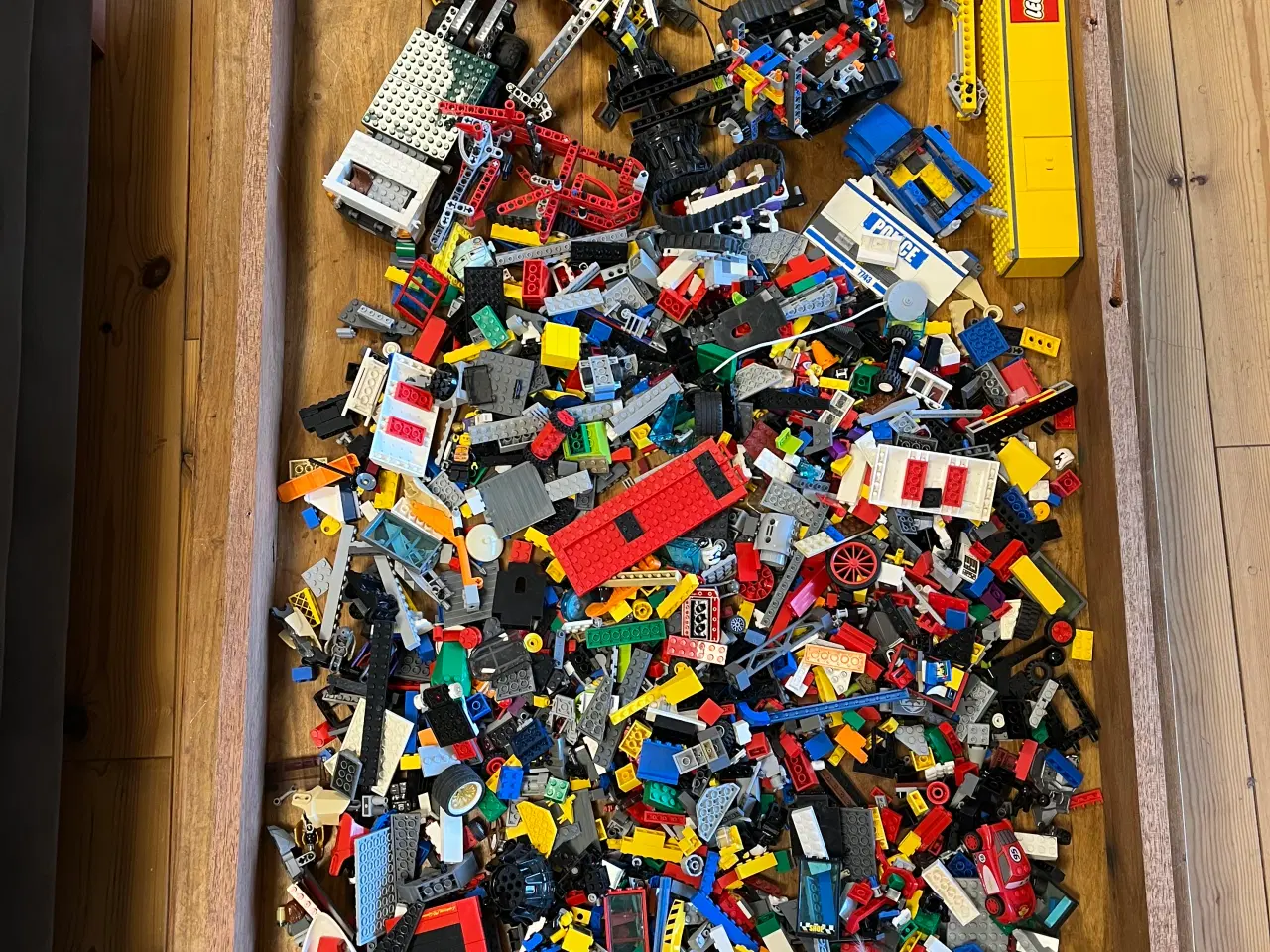 Billede 4 - Lego - ca. 40 kg + togskinner +Lego Exoforce 7707 