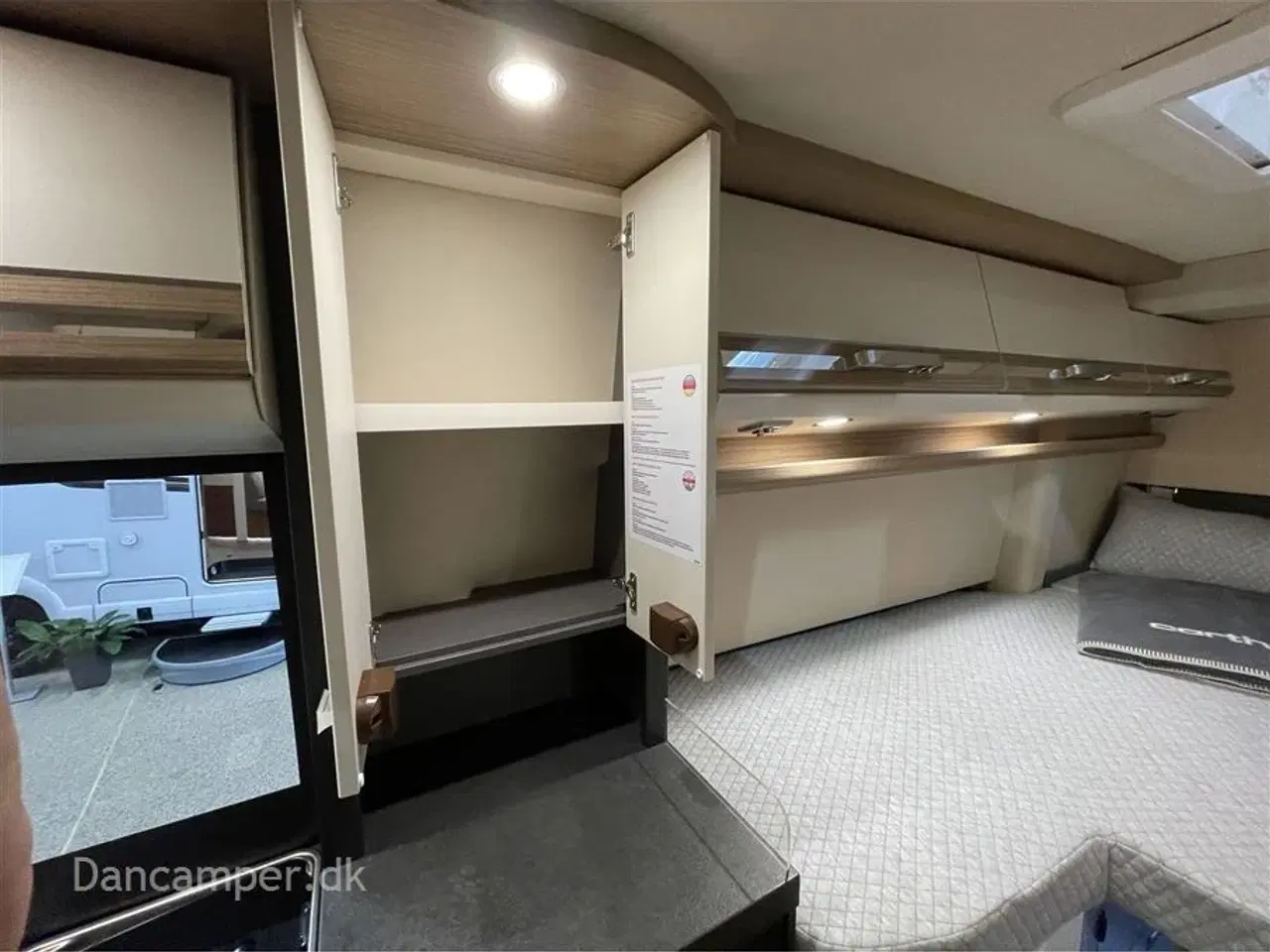 Billede 50 - 2025 - Carthago Van Genius 641 LE MB   GENIAL Carthago Van Genius 641 LE 170 Hk - 9 trin G-Tronic automatgear