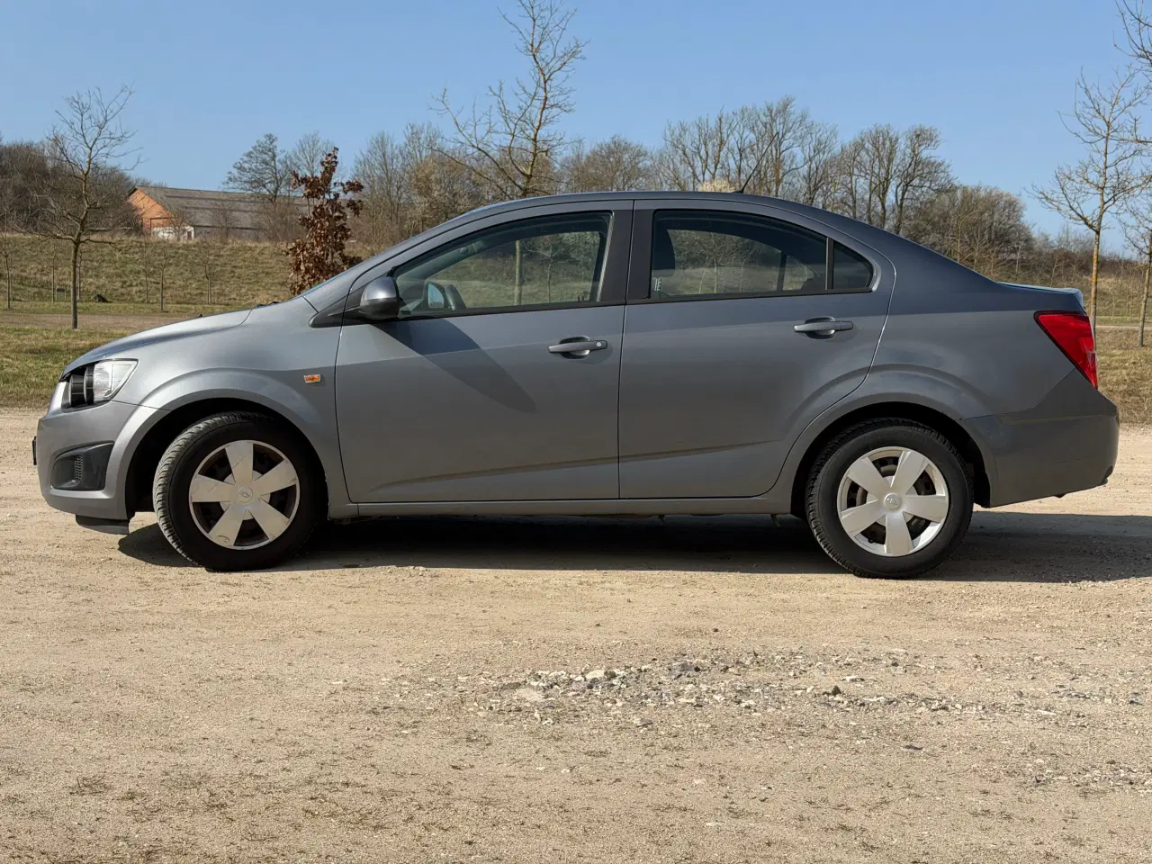 Billede 12 - Rummelig fornuftig bil