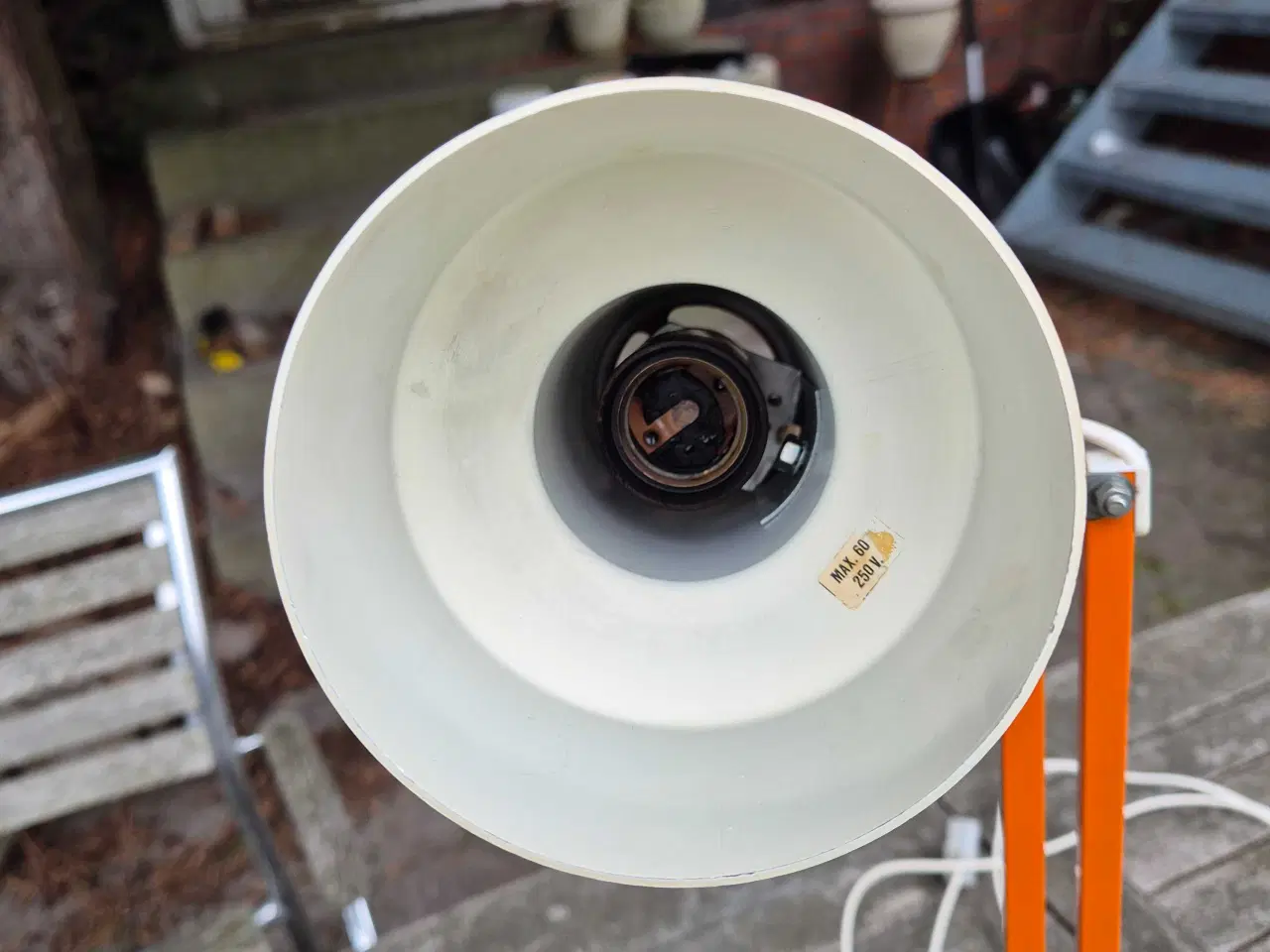 Billede 8 - Flot orange bordlampe fra Lyskær 