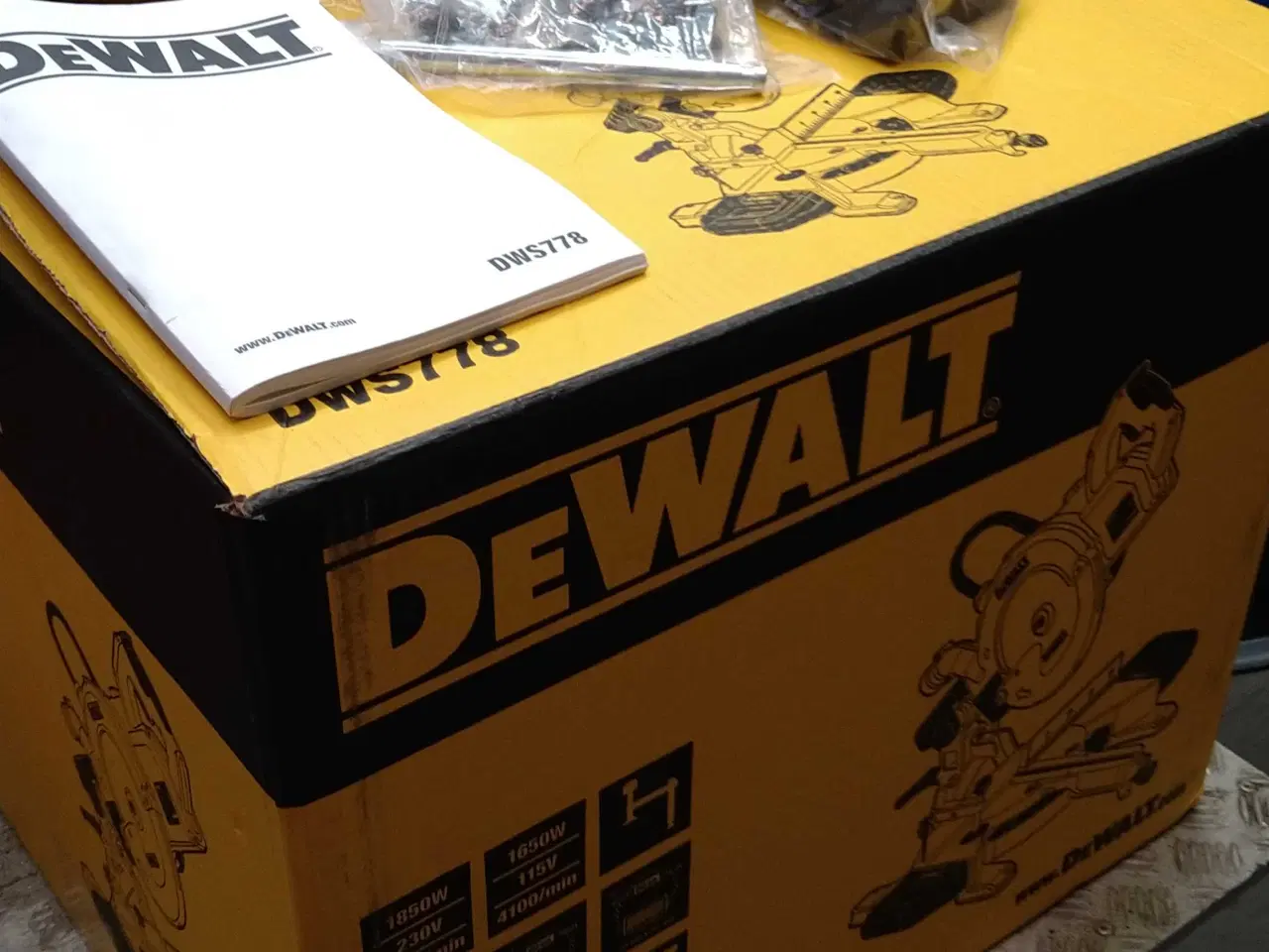 Billede 2 - Dewalt kapsav 