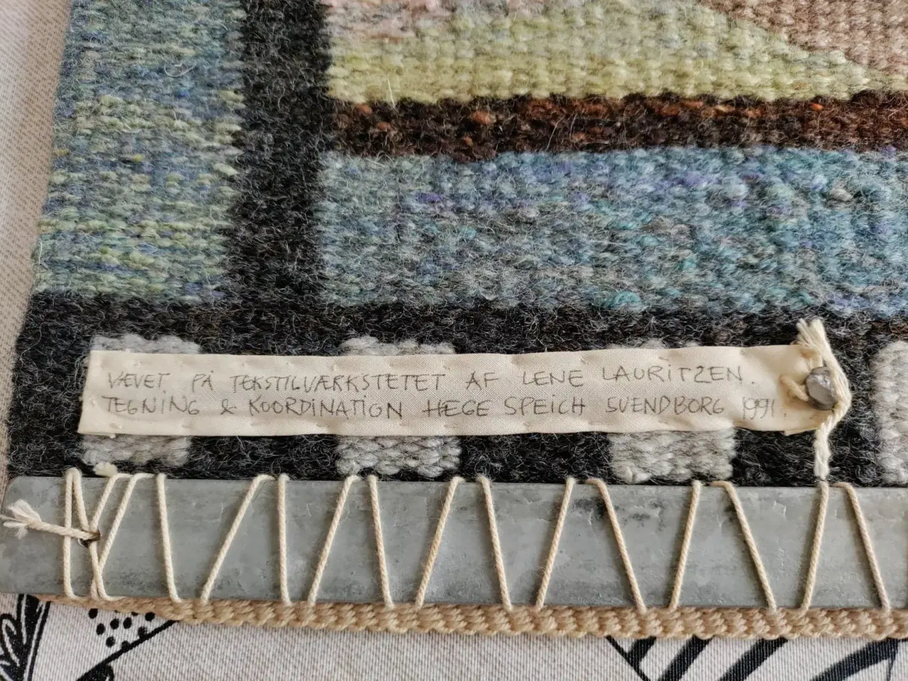 Billede 2 - flot væget uld tæppe