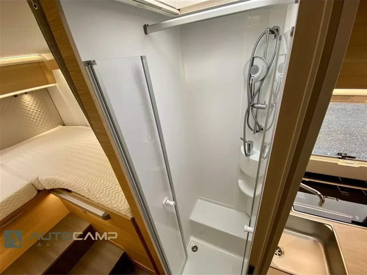 Billede 13 - 2026 - Adria Matrix M670