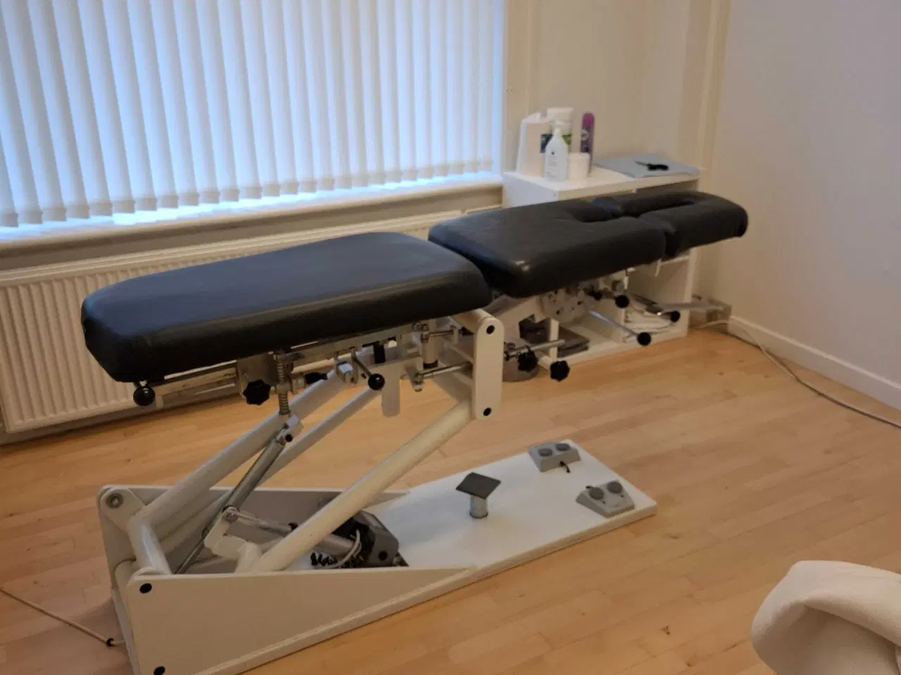Billede 5 - Elektrisk behandlerbænk massage el. kiropraktik