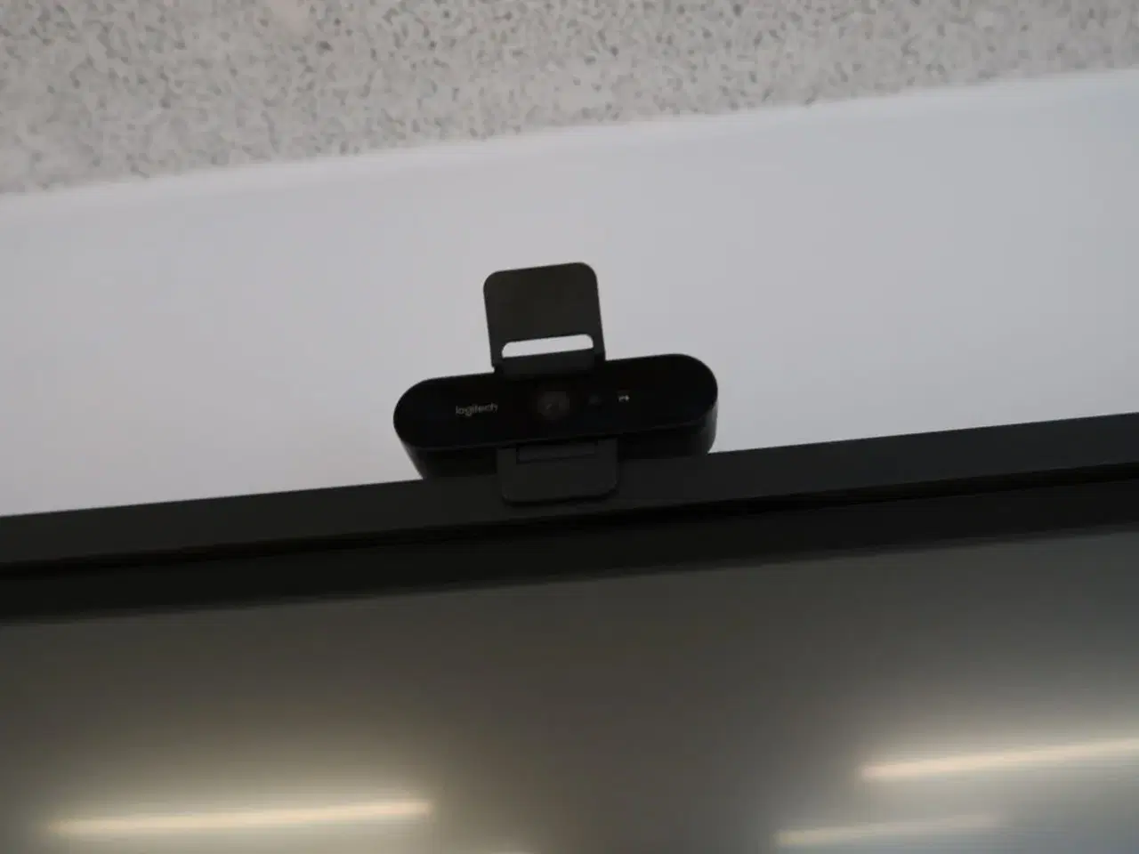 Billede 5 - Fjernsyn VIEWSONIC med fjernbetjening samt kamera LOGITECH