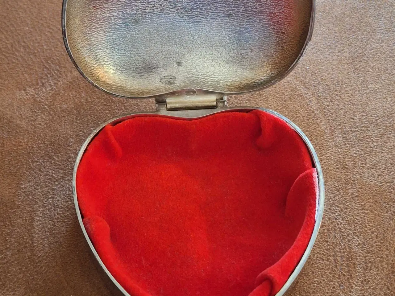 Billede 4 - Hjerteformet smykkeskrin 