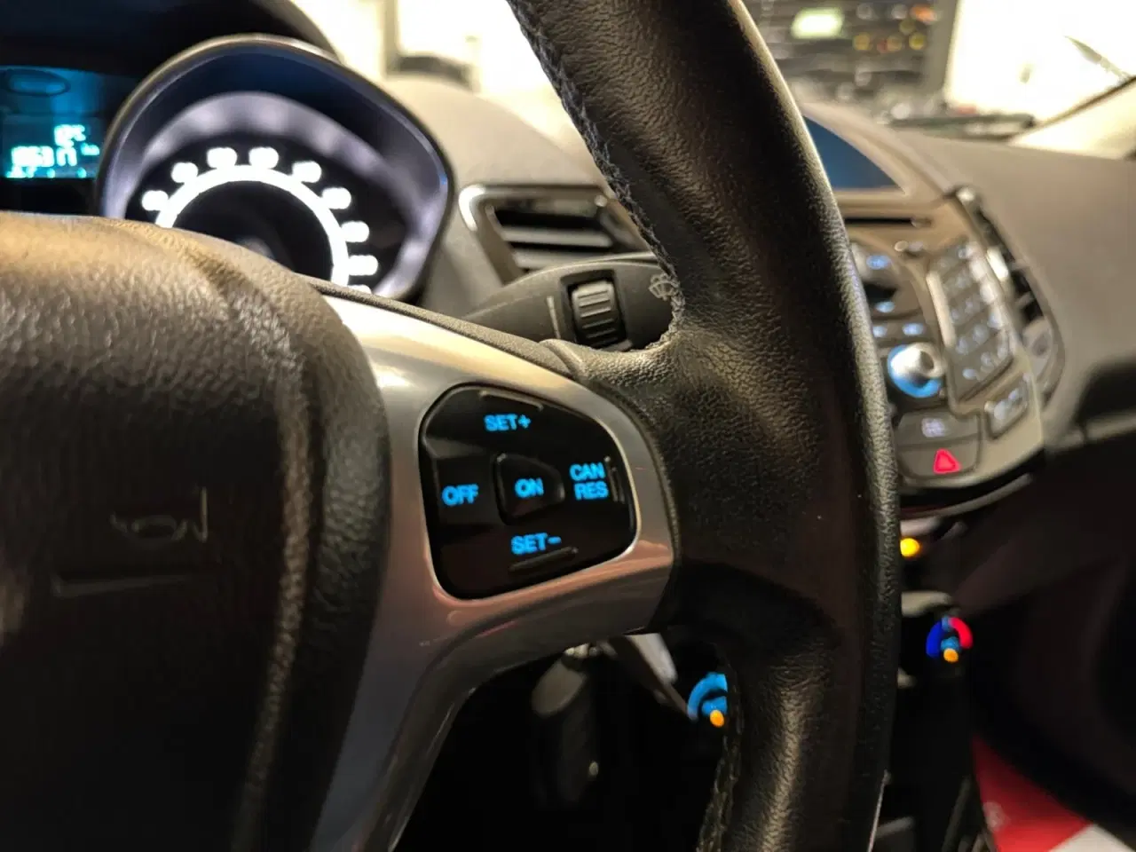 Billede 12 - Ford Fiesta 1,0 SCTi 100 Titanium