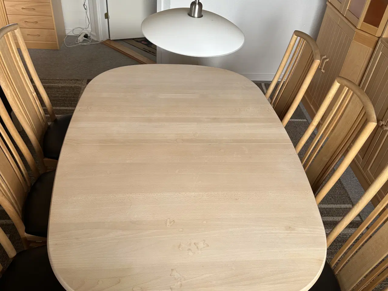 Billede 2 - Spisebord med 6 stole