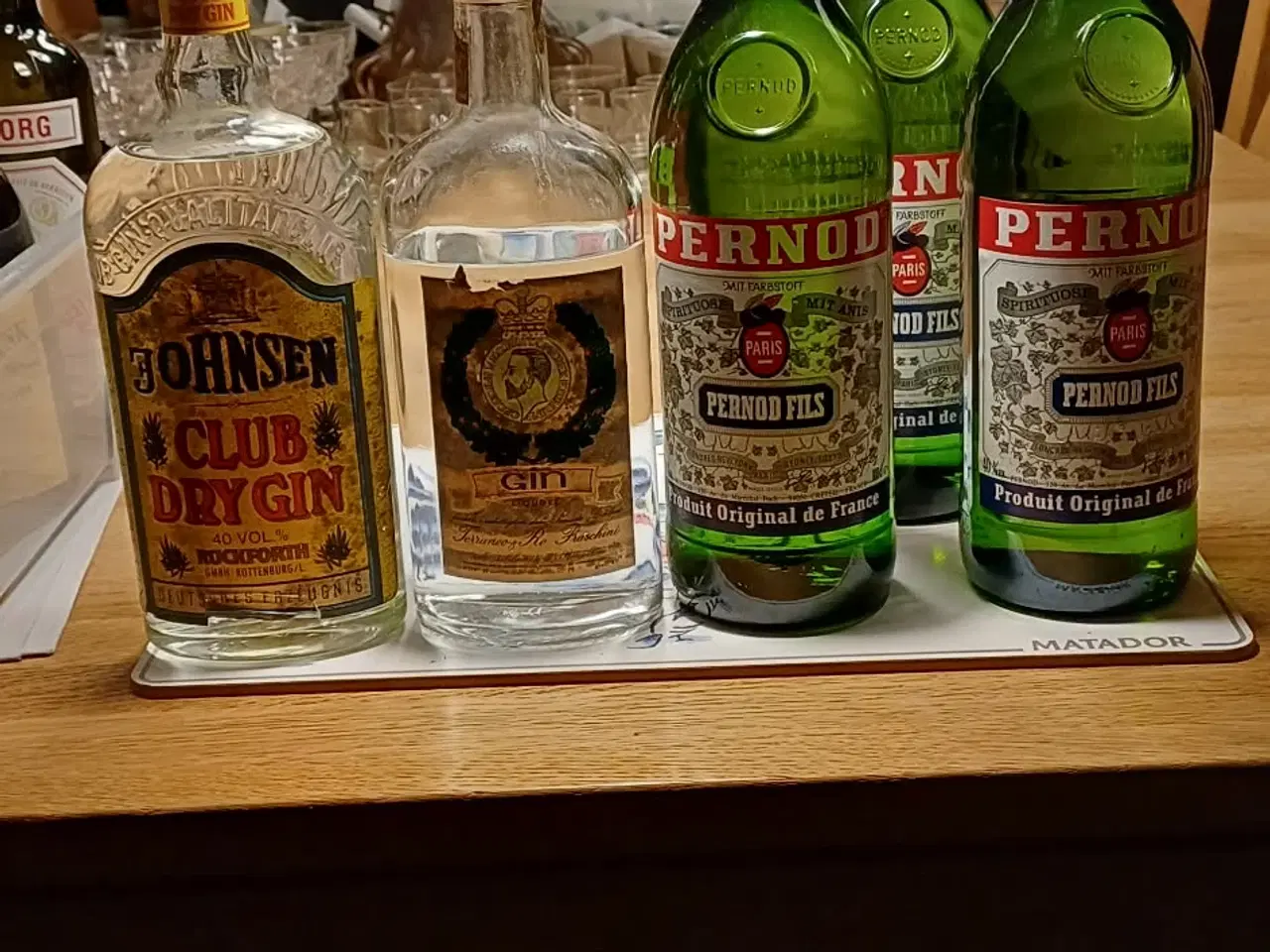 Billede 1 - Pernod og gin