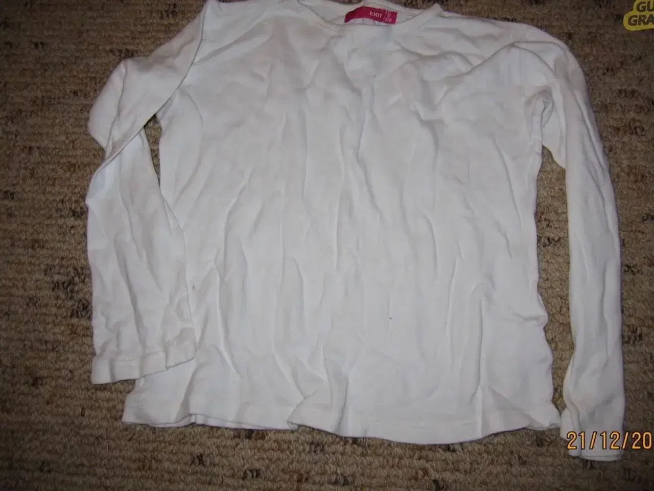 Billede 1 - Bluse, hvide, pige , str.128 cm, 8 år